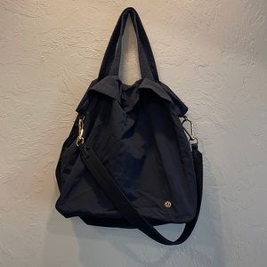 LULULEMON - On My Level Large 30L Bag